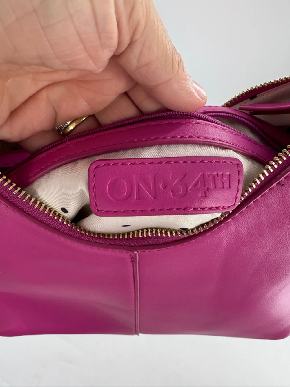 Hansonne Hobo In Fuchsia - Picture 5 of 8
